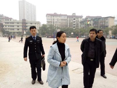 副市长王晓燕检查学校食品安全工作
