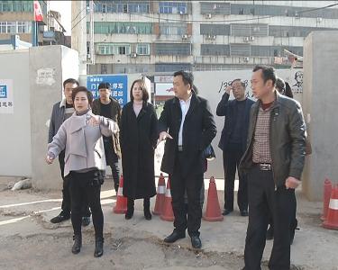 城市创建进行时丨胡长春检查督办车站社区文明创建工作