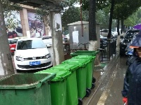 东风所对责任区垃圾死角进行清理