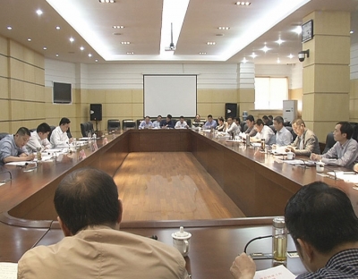 胡长春强调：突出重点抓整改  全力以赴促备迎检