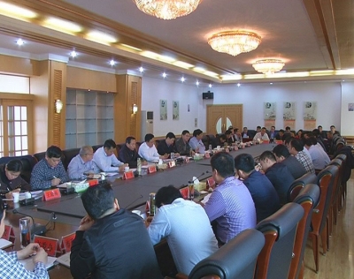 全市乡镇党委书记现场会暨第一季度“紧盯目标、守住底线”分析会召开