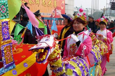 大箕铺：农民自娱自乐迎端午