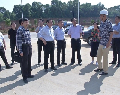 国家 “千人计划”专家团来我市考察