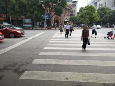 文明气息弥漫大街小巷