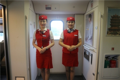 武九客运专列，跟着记者一起感受大冶二十分钟直达阳新的速度