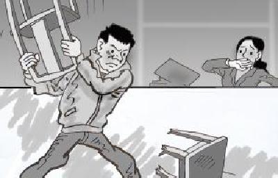 讨要赔偿款却寻人未果 竟将怒火撒向公司财物