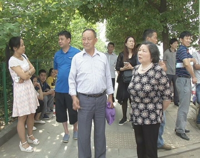 高考既考学生又考验家长