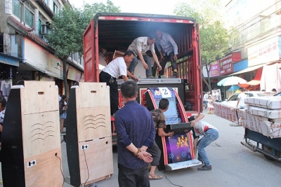 警方捣毁两处隐秘赌点    