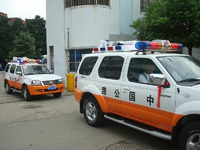 规范路政执法 保护自身安全