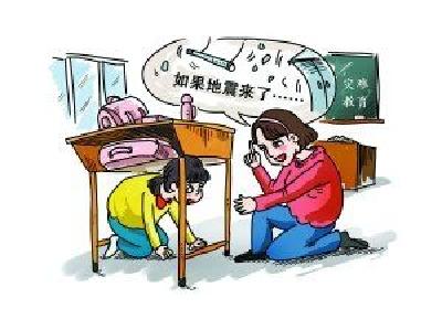陈贵镇开展防汛和地质灾害应急疏散演练