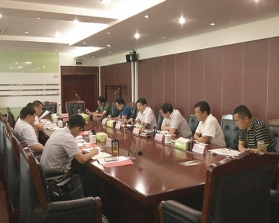 李修武主持召开市委常委会议