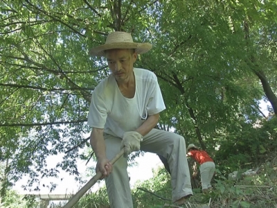 大箕铺镇：全面落实河长制 干群协力清大港