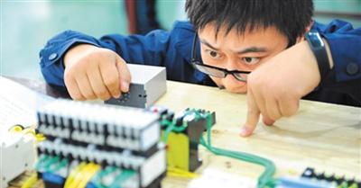 中国质造筑牢国货出海“压舱石”（砥砺奋进的5年·中国名片闪耀世界）