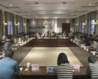 胡长春调研枫彩四季项目建设情况