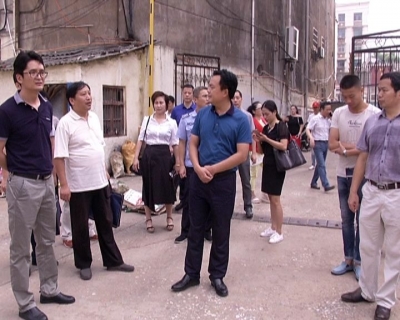 胡长春检查督办城区重点地段全国文明城市创建工作
