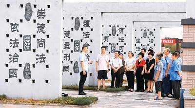 政论专题片又出“爆款” 《法治中国》引发持续热议