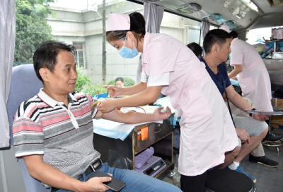 检察干警无偿献血