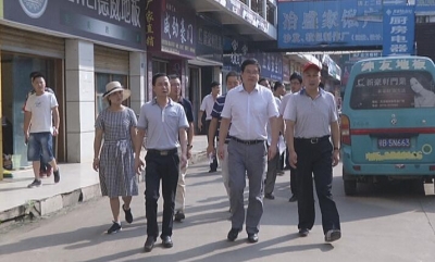 王刚检查督办东岳街办文明创建工作时强调：发扬主人翁精神 合力争创文明城