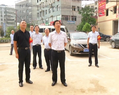 李修武强调：坚持问题导向补齐工作短板 全力冲刺全国文明城市创建