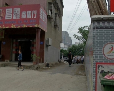 文明创建死角仍存在 路口执勤纪律须加强