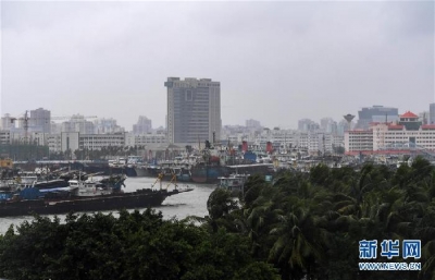 “卡努”风强雨大 海口全力应对城市内涝风险