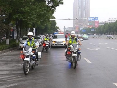 系列报道《城市创建进行时》市交警大队：开展常态化巡逻   全面巩固创建成果