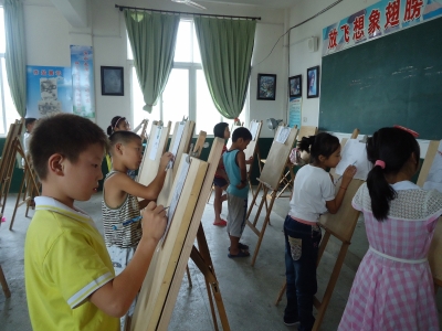 灵乡镇正义希望学校 承载爱和希望向特色品牌学校奋进