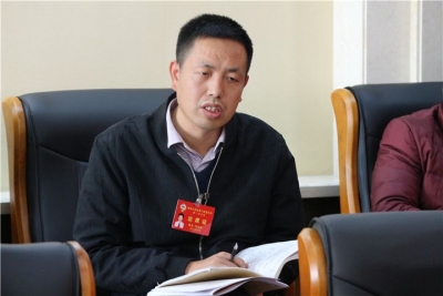 张世磊委员:借助“全国文明城市”这块金牌 大力推进我市生态旅游发展