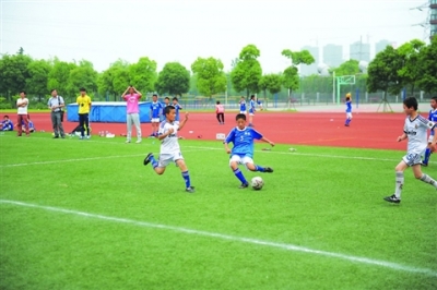 金山店镇校园足球再创佳绩