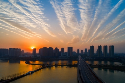 2017年全市旅游综合收入突破40亿元