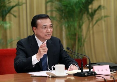 李克强主持召开国务院常务会议 部署进一步优化营商环境等