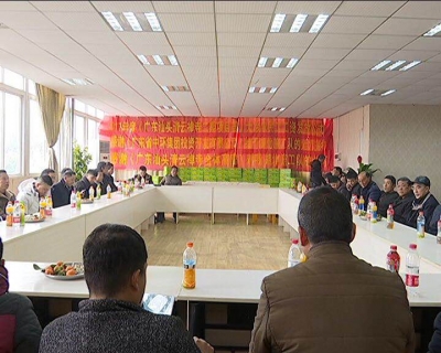 “诚信老板”郑昌兵兑现农民工工资