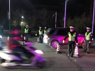 全员上路护航春节