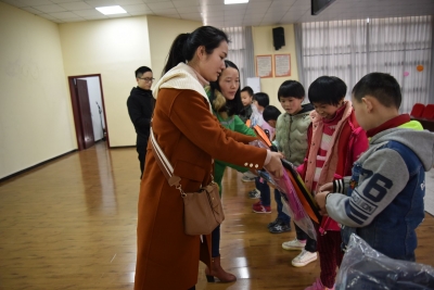 我市举行系列活动纪念第55个学雷锋日 弘扬雷锋精神和志愿精神