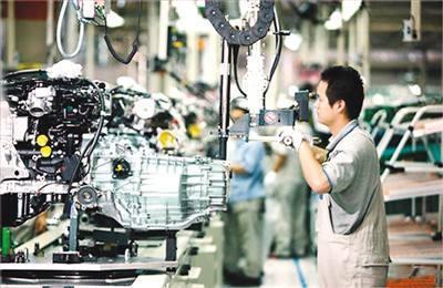 人社部将推动提高技术工人待遇的政策措施落到实处
