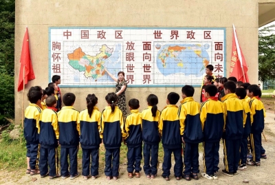 国防教育庆祝“六一”