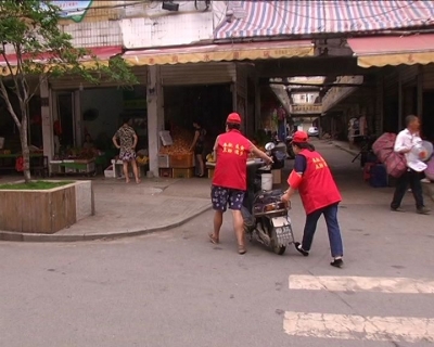 市城管综合执法大队:“体验式”执法让城市管理更“人性化”