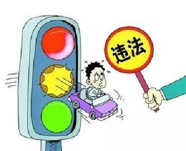 查处58起交通违法行为