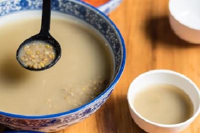 盛夏来临 消暑食品倍受青睐