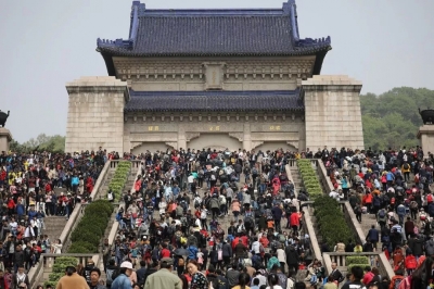 “十一”前景区迎来降价潮 但力度可以再大点！