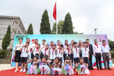 团市委累计实现贫困留守儿童“微心愿”3900余个 汇聚正能量  点亮微心愿