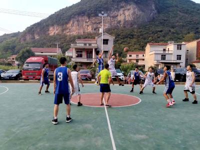 乡村篮球“热”