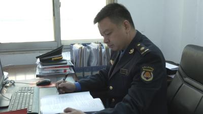 柯全胜：轻伤不下“火线”的城管老兵