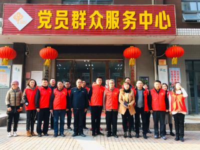 城管进社区 为民解难题
