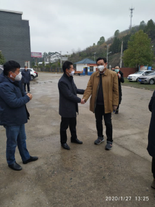 社会各界踊跃捐资捐物支援抗击疫情