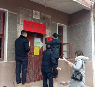 民警春节前为帮扶对象解难题送温暖