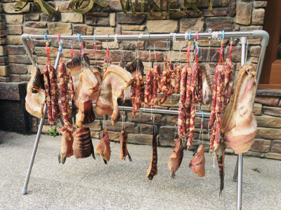 春节临近   冶城处处腊味香