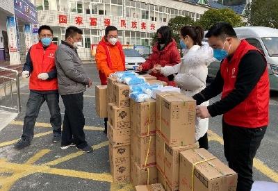 团市委：广泛联系 充分动员 让团旗飘扬在防疫一线