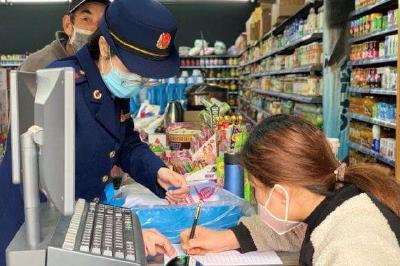 还地桥镇：市场监管人在抗疫前线打通服务群众“最后一公里”