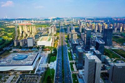 政府工作报告中的含“荆”量